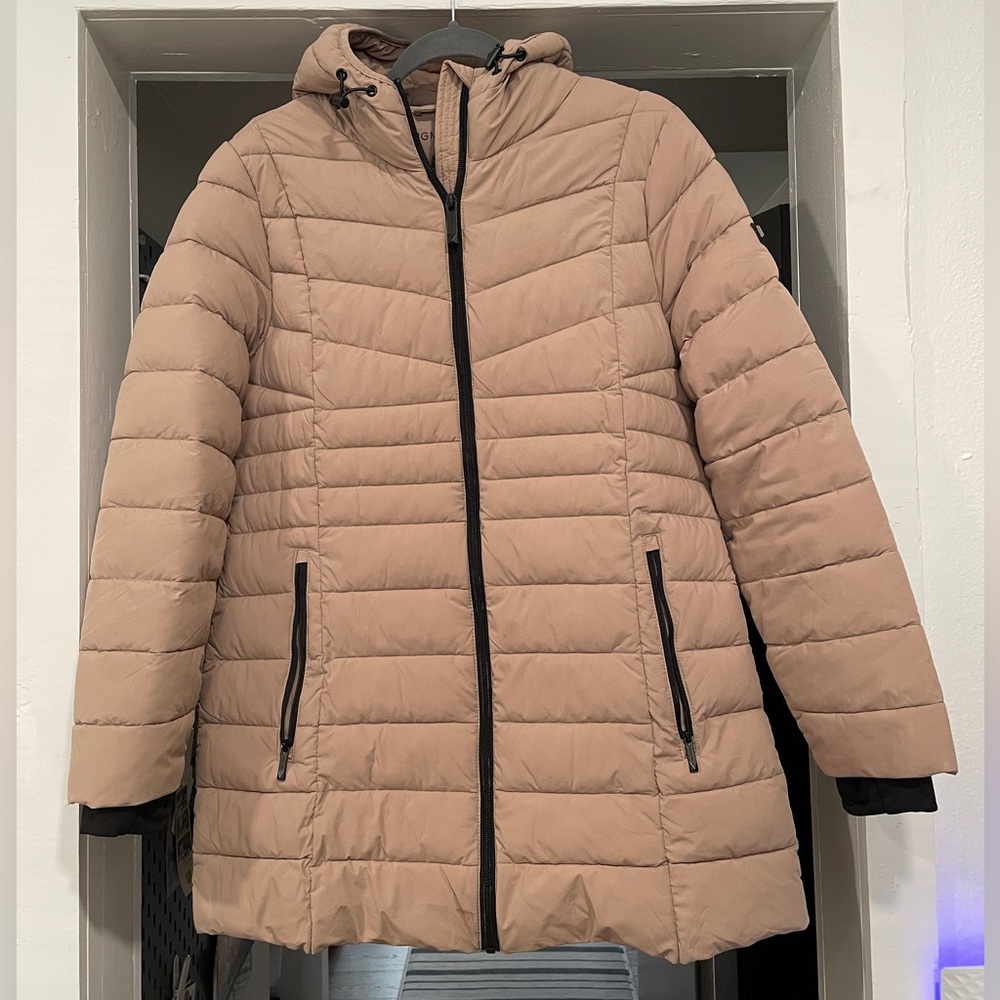 Bcbgmaxazria brand hooded slim fit puffer